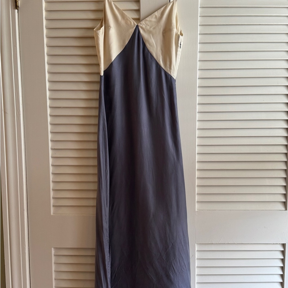 Cream and Gray Sleeveless Sheath Dress V-Neck Cocktail // Worn Twice
